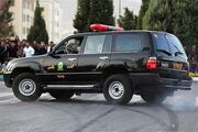 حمله راننده پژو به ماشین پلیس در حین تعقیب و گریز وحشتناک در تهران ! (فیلم)