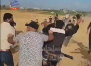انتقال نظامیان اسیر شده اسراییلی با موتور (فیلم)