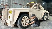 نمایی دیدنی از ساخت یک خودروی رولز رویس چوبی توسط هنرمند چینی (فیلم)