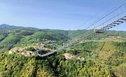جویندگان هیجان بر پلی با ارتفاع ۱۷۵ متر در ایتالیا (فیلم)