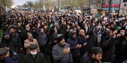 قم و مشهد ؛ راهپیمایی "متدینان سکولار" در روز شهادت امام علی(ع) به روایت ابطحی (+عکس)