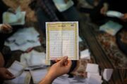خرید و فروش رأی در یک حوزه انتخابی / متخلفان بازداشت شدند