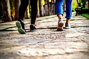 پیاده‌روی می‌تواند درمانی قدرتمند برای کمردرد باشد