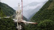 یازده کشته در پی ریزش پل در چین (فیلم)