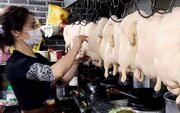 پخت اردک سنتی چینی به روش تماشایی/فیلم