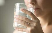 نوشیدن آب داغ باعث کاهش وزن می‌شود؟