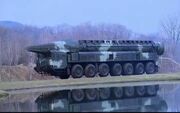 رونمایی کره‌شمالی از موشک جدید میان‌برد مافوق صوت/ عکس و فیلم