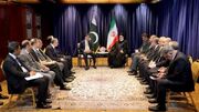 رئیسی: تغییرات بین‌المللی هیچ تاثیری بر روابط خوب ایران و پاکستان نمی‌گذارد/ تاکید نخست وزیر پاکستان بر عزم کشورش برای ارتقای سطح همکاری‌ها با ایران