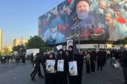 حضور گسترده مردم برای شرکت در مراسم تشییع رئیس‌جمهور شهید و همراهان