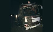 تصادف اتوبوس با تریلی در کرمانشاه با یک فوتی و ۱۱ مصدوم