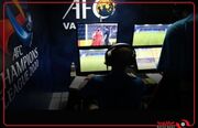 آماده سازی کمک داور ویدئویی قبل از شروع فینال جام‌حذفی بین تیم های سپاهان-مس رفسنجان