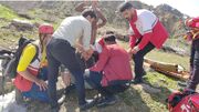 تلاش ۴ ساعته نجاتگران هلال‌احمر اشنویه برای نجات طبیعت گرد ۵۸ ساله
