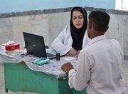 خدمات رسانی تیم کاروان سلامت جمعیت هلال احمر استان هرمزگان در قشم/ بهره مندی ۸۲۷ نفر از خدمات پزشکی