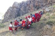 نجات ۳ گردشگر گرفتار در ارتفاعات شهرستان طالقان - اکونیوز