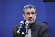 شوخی احمدی نژاد با خبرنگاران حین نام‌نویسی در انتخابات