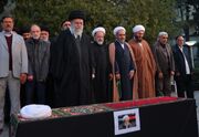 رهبر انقلاب بر پیکر آیت الله امامی کاشانی نماز اقامه کردند