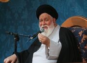 علم‌الهدی: امروز تمام سیاستمداران روی کره زمین تحلیل می‌کنند که رهبری به اقتدار رهبر ایران وجود ندارد/ مدیریت در زمان غیبت بر عهده یک مجتهد جامع‌الشرایط است؛ هیچ اندیشه سیاسی نمی‌تواند چنین مدیریتی بیاورد/ با آمدن امام زمان، بشر آماده‌ی پذیرش حکومت اسلامی خواهد بود؛ زیرا نمونه آن را تجربه کرده‌اند