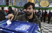 ادعای کیهان درباره ثبت‌نام چراغ خاموش اصلاح طلبان در انتخابات مجلس