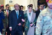 (عکس) زن جوانی که رئیس جمهور جدید پاکستان را همراهی می‌کند کیست؟