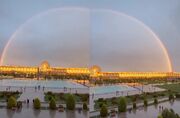 تصاویری خیره‌کننده از رنگین کمان بر فراز نقش جهان اصفهان