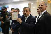 الشرق الاوسط: احمدی‌نژاد، از منتقد سرسخت تا شعار «حل بحران معیشتی» در انتخابات