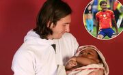 (ویدئو) داستان عجیب عکس نوزادی یامال با لیونل مسی