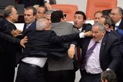 (ویدئو) درگیری در پارلمان ترکیه