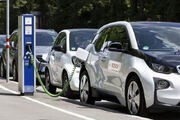 کاسبی جدید با فروش ایستگاه شارژ خودروهای برقی | قیمت فست شارژ خانگی ۴۵۰ میلیون تومان!