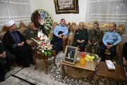 دیدار فرماندهان ارتش و سپاه با خانواده شهدای خلبان سانحه بالگرد