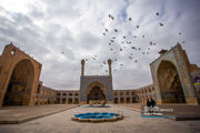 ساماندهی سیما و منظر شهری اصفهان با تاکید بر هویت ایرانی اسلامی
