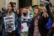 خیزش دانشجویان آمریکایی در حمایت از توقف جنایات اسرائیل در غزه + فیلم