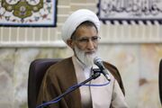 امام جمعه شهرکرد: گره‌ها و مشکلات مرتبط با جامعه کارگری رفع شود