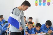 معلمی با همه توان؛ نمونه هایی از توانمندی و ایثار معلمان استان فارس