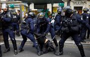 درگیری پلیس فرانسه با شرکت‌کنندگان در تظاهرات روز جهانی کارگر در پاریس + فیلم