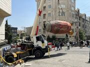 برخورد کامیون میکسر با ساختمان مسکونی در پونک تهران