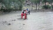 ۸۲ طبیعت‌گرد دره شمخال به دلیل تداوم بارش‌ها در منطقه اسکان اضطراری یافتند 