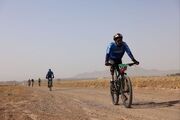 مسابقات دوچرخه‌سواری یادواره شهدا در تربت‌حیدریه برگزار شد+فیلم