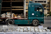 کشف بزرگترین محموله مخدر شیشه در تهران/ ۱۱۱۷ کیلوگرم «شیشه» در بار ۲۳ تنی سنگ