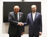 تاکید وزیر خارجه مصر بر تقویت روابط مردمی و گردشگری با ایران