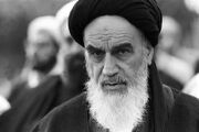 امام خمینی یک نور الهی است که هرگز خاموش نمی شود