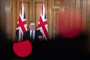 گاردین: حزب حاکم انگلیس قصدی برای تروریستی اعلام کردن سپاه پاسداران ندارد