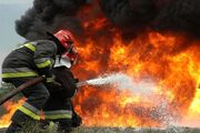 آتش‌سوزی یک واحد تولیدی در ساوه ۳ نفر را روانه بیمارستان کرد