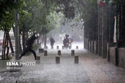 بارش باران و پیش‌بینی تغییرات دمای هوای تهران طی روزهای آینده
