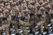 عکس | تصویری از خالکوبی جالب یک سرباز در رژه نیروهای مسلح