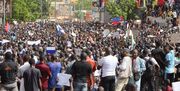 تظاهرات نیجری‌های خشمگین مقابل سفارت فرانسه +فیلم