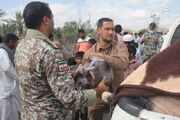 فیلم/ امدادرسانی سپاه و ارتش به مناطق سیل‌زده سیستان و بلوچستان