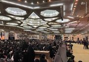 فیلم/حال و هوای مصلی تهران قبل از حضور پیکر شهدای خدمت