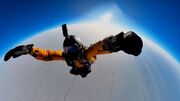 فضانوردان روسی از اتمسفر زمین روی قطب فرود آمدند