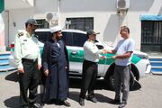 تجلیل پلیس ازراننده تاکسی که به بانوان باحجاب خدمات رایگان می دهد