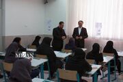 رئیس سازمان بازرسى کل کشور از یک حوزه برگزارى امتحانات نهایى در تهران بازدید کرد